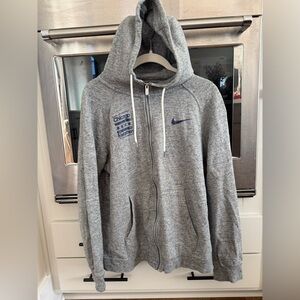 Nike Heather Gray Chicago Marathon 2017 Hoodie Fortieth Anniversary